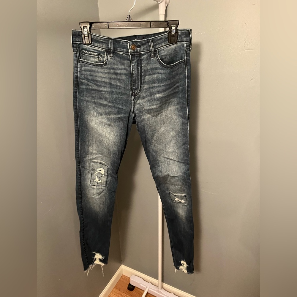 Hollister dark wash high rise distressed skinny jeans size 9R